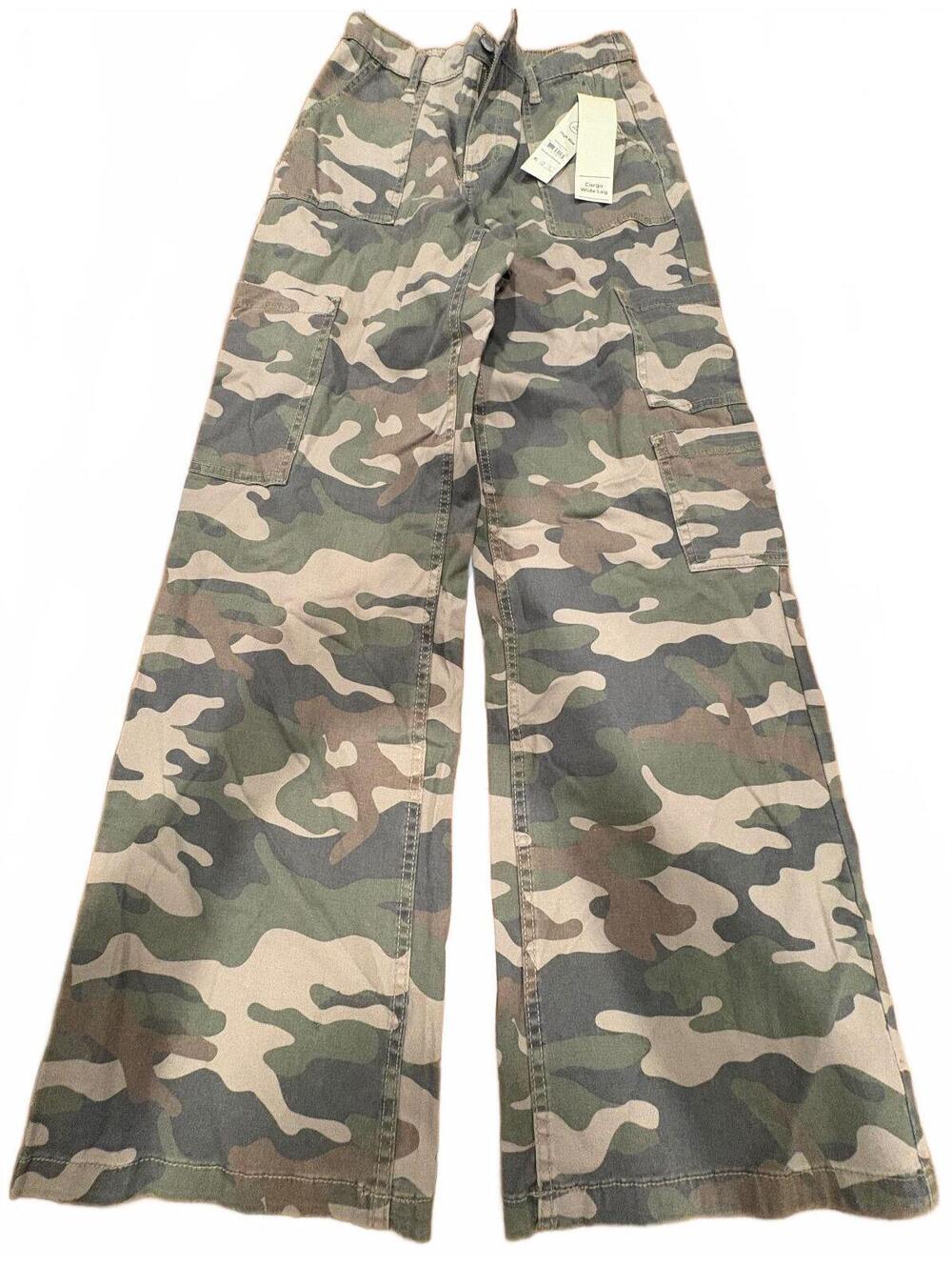 No Boundaries Women's Camouflage Cargo Pants Size Small 4-6
